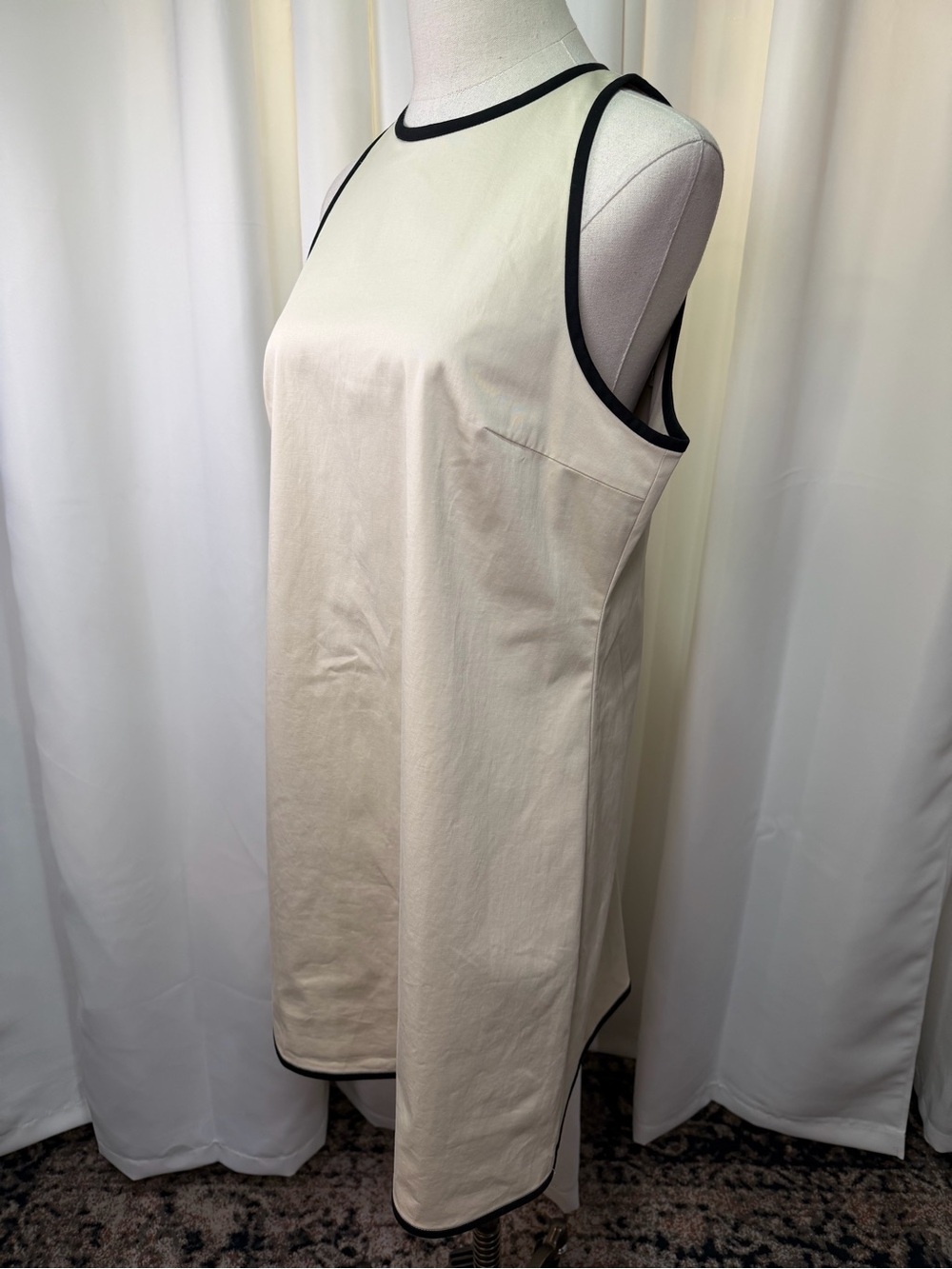 NWT Theory ‘Shift Dress in Organic Cotton’ in “Sand/Black” Size 12 - Picture 8 of 16